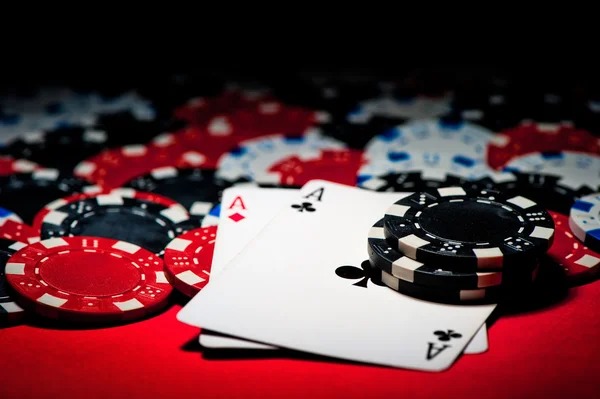 q35 সার্কেল লাইভ Teen Patti টেবিল ইন্টারফেস